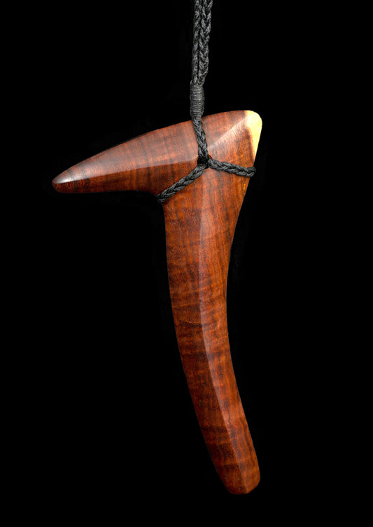 Hunting Boomerang Pendant (TrellMit)
