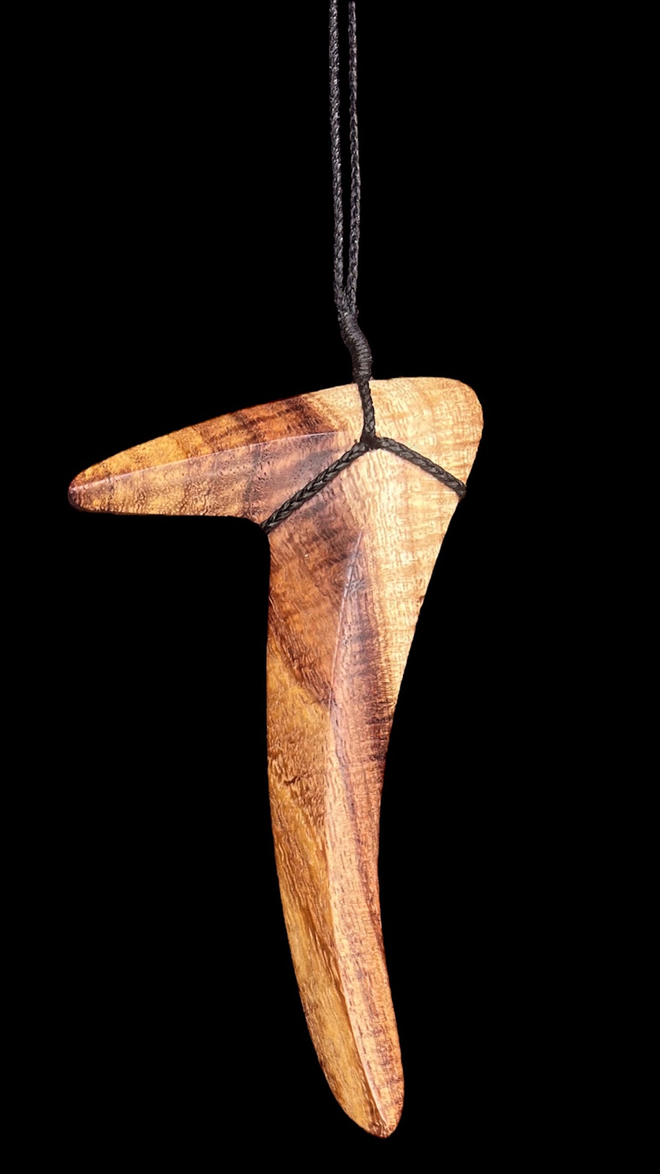 Hunting Boomerang Pendant (TrellMit)