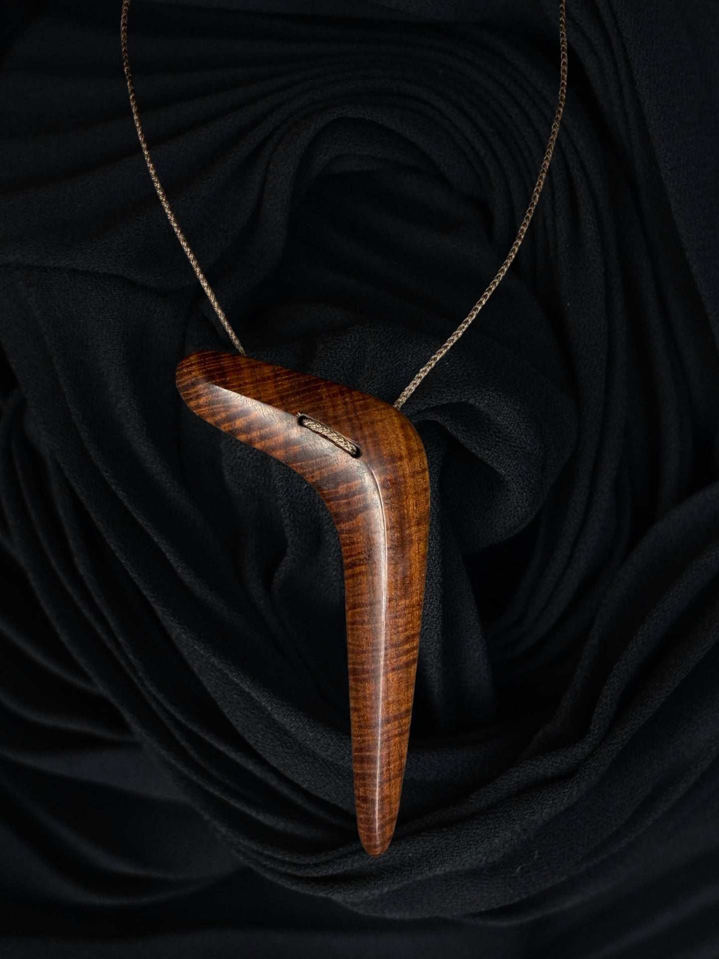 Hooked Hunting Boomerang 1