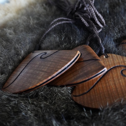 Pipi Shell Wave Pendant 2