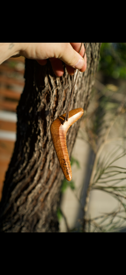 Hooked Hunting Boomerang 1